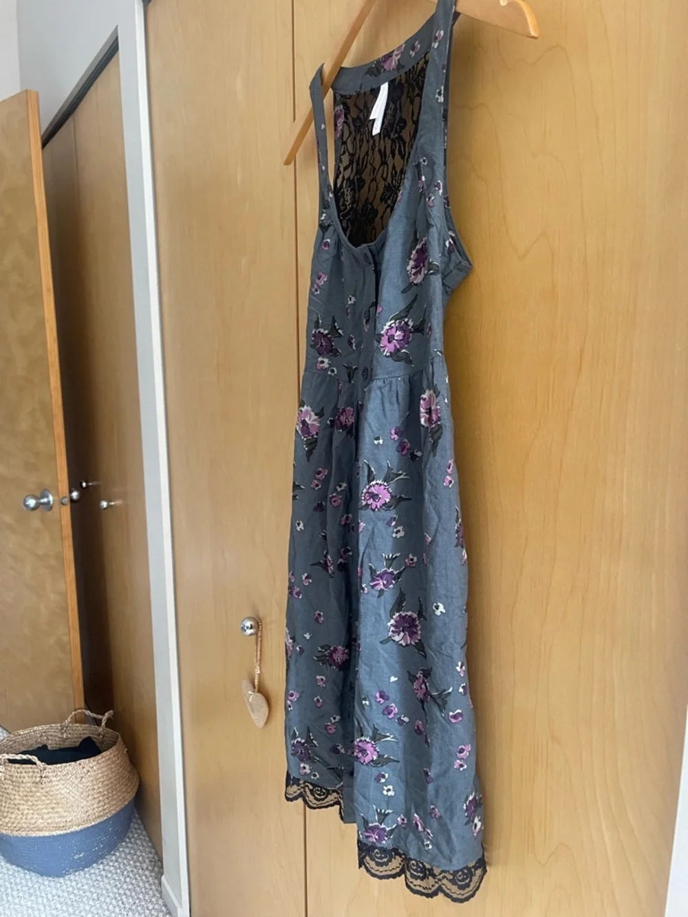 Xhilaration Floral Lace-Back Tank Dress in Slate Gray with Purple Flowers - Picture 4 of 7